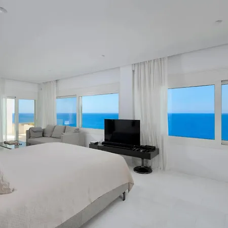 Ξενοδοχείο 5br Pefkos - What'app - 0034-602-688-707 - For Reservations! 4*
